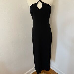 Elegant Black Halter Maxi Dress for Night Out